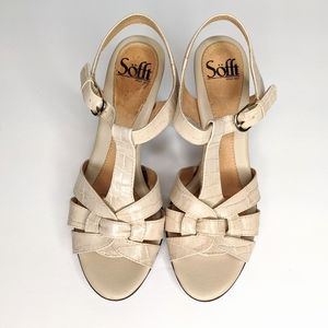 Sofft sandals off white snake skin appearance